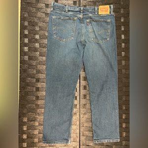 Like New Levi's® Men's 514™ Straight Jeans in Burch